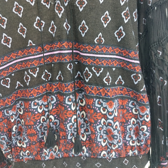 FREE PEOPLE Macra Maze Me Fringed Peasant Top XS - Picture 7 of 16